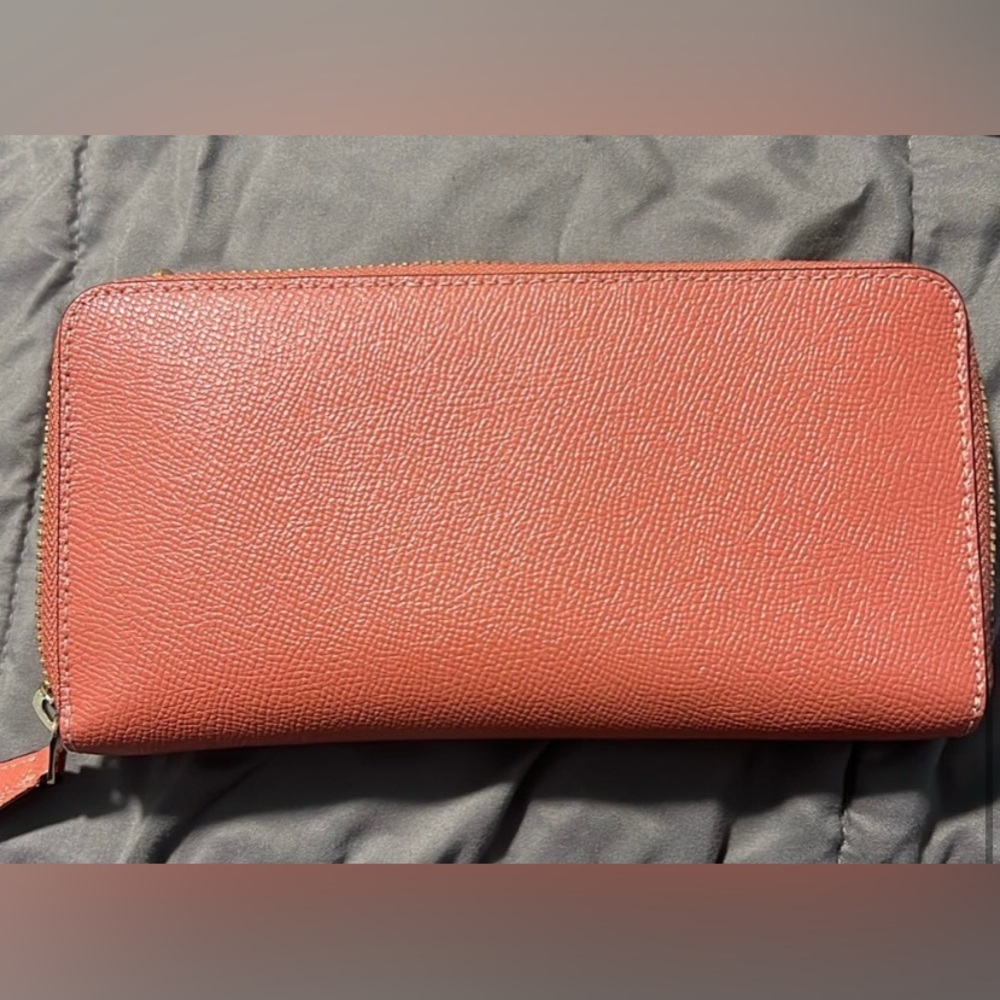 NWOT Coach Long Wallet With Horse And Carriage logo Salmon Pink - Picture 3 of 4